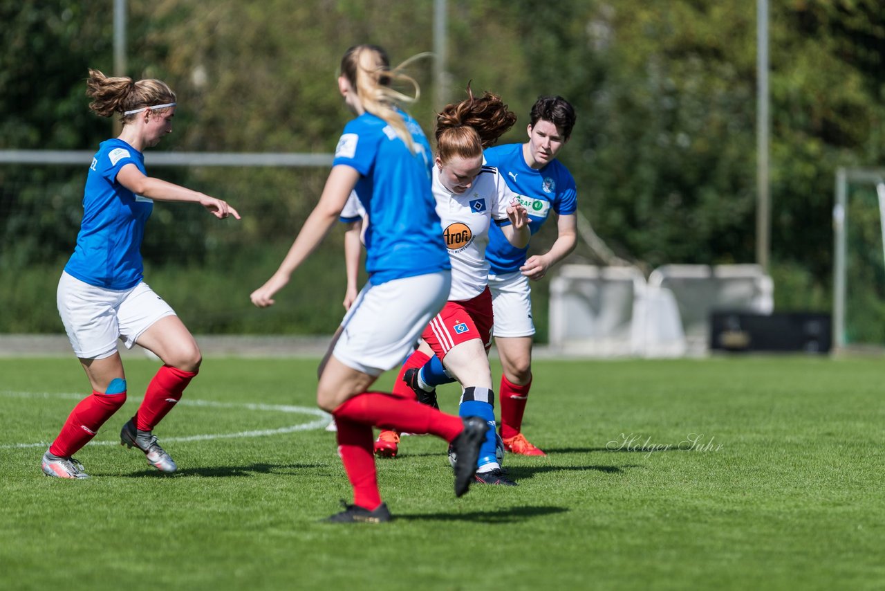 Bild 215 - wBJ Hamburger SV - Holstein Kiel : Ergebnis: 2:0